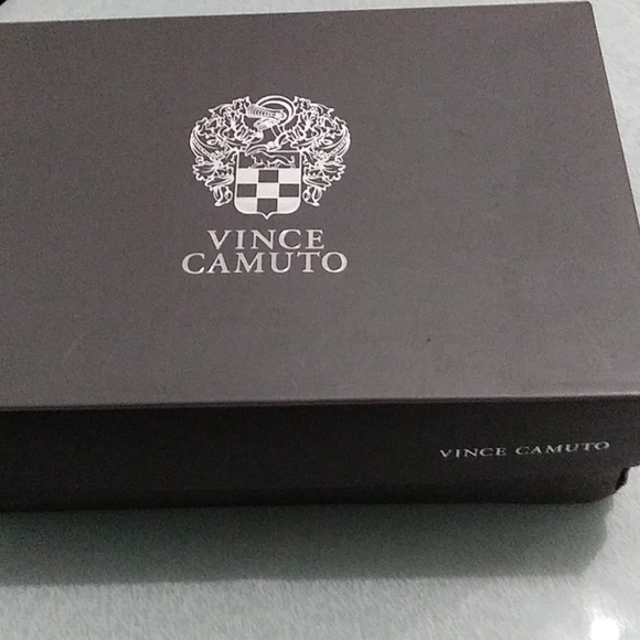 Vince Camuto - Women’s Tarma Sandal - Picture 3 of 6